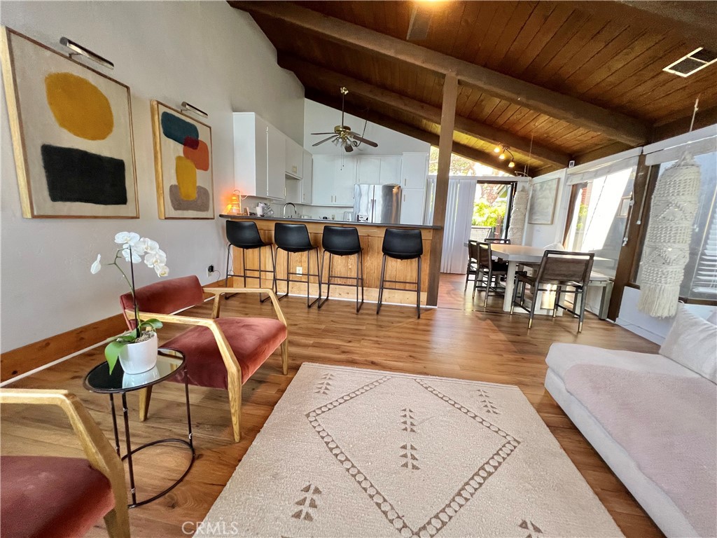 2101 Glenneyre Street C