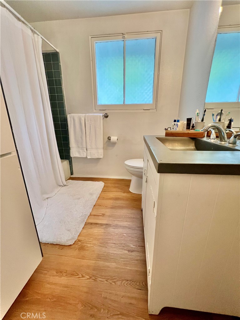 2101 Glenneyre Street F