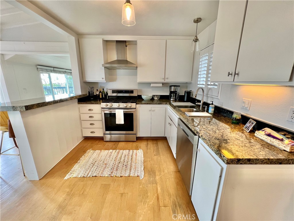 2101 Glenneyre Street F