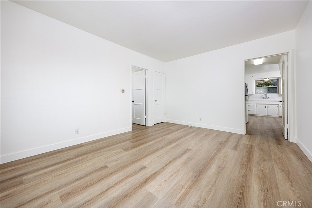 1192 N Coast