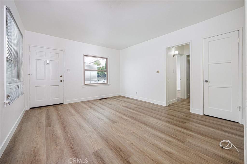 1192 N Coast