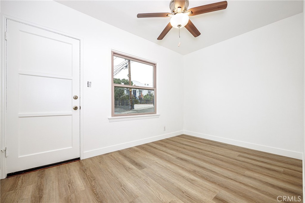 1192 N Coast
