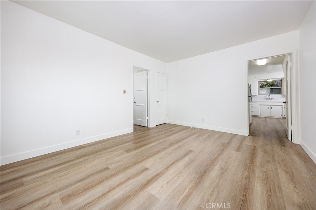1192 N Coast