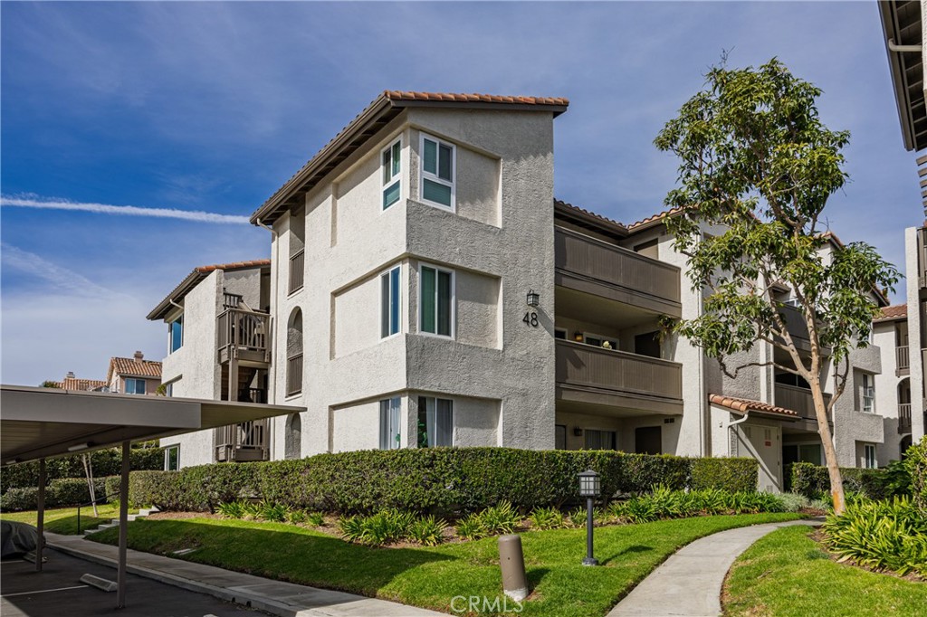48 Corniche Drive A