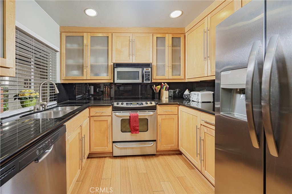 48 Corniche Drive A