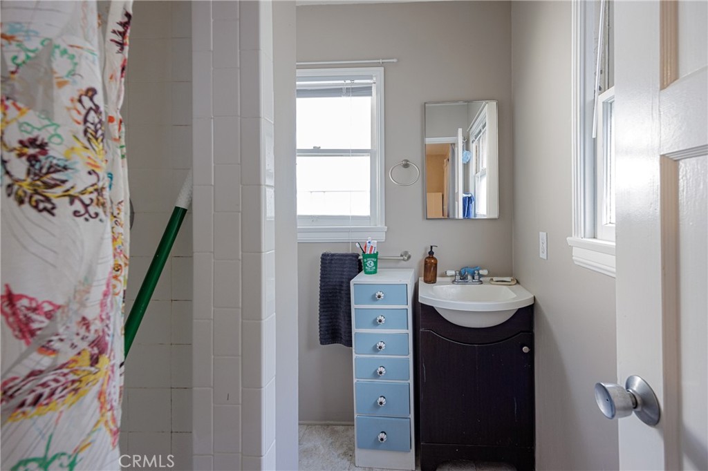 370 B Loma Terrace #B
