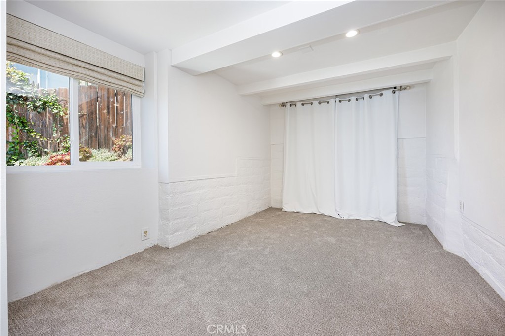 2260 Crestview Drive A