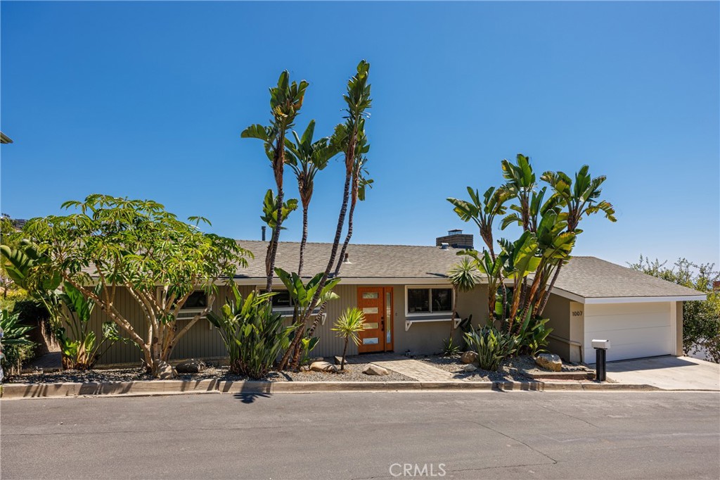 1007 Flamingo Road