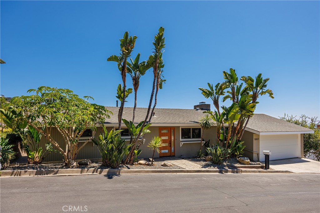 1007 Flamingo Road