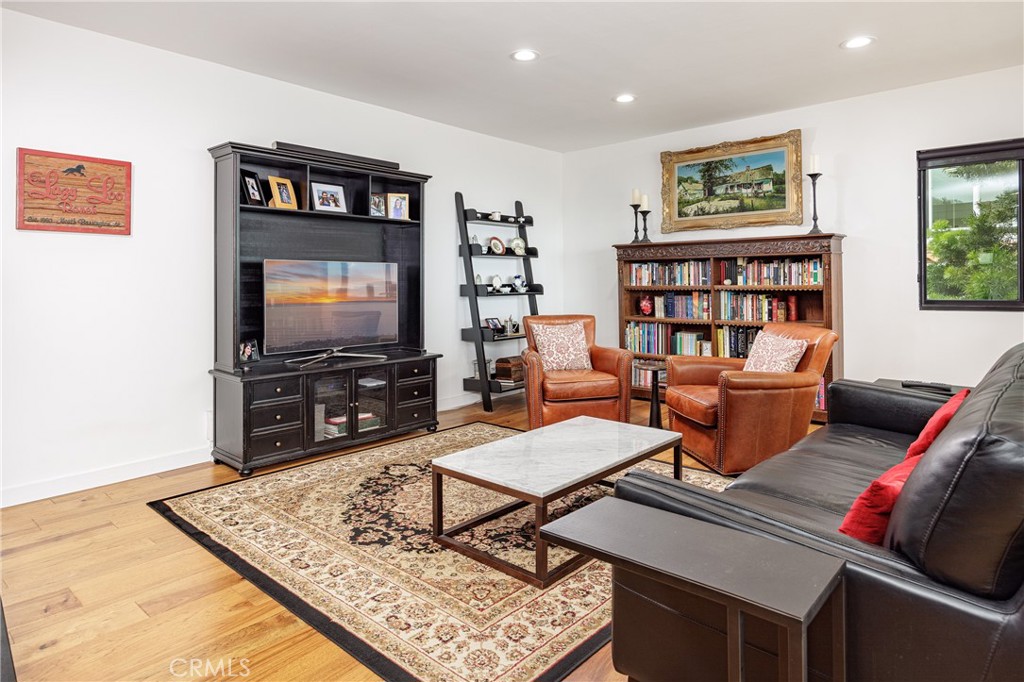2860 Zell Drive