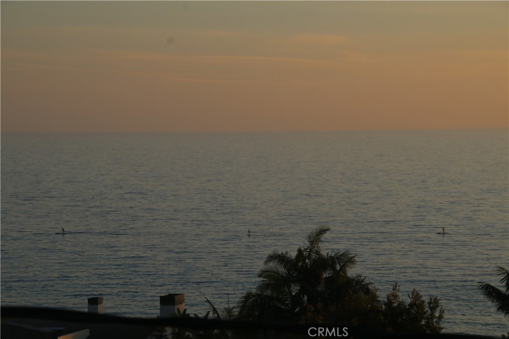 1027 N Coast 6