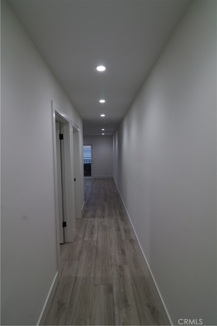 1027 N Coast 6