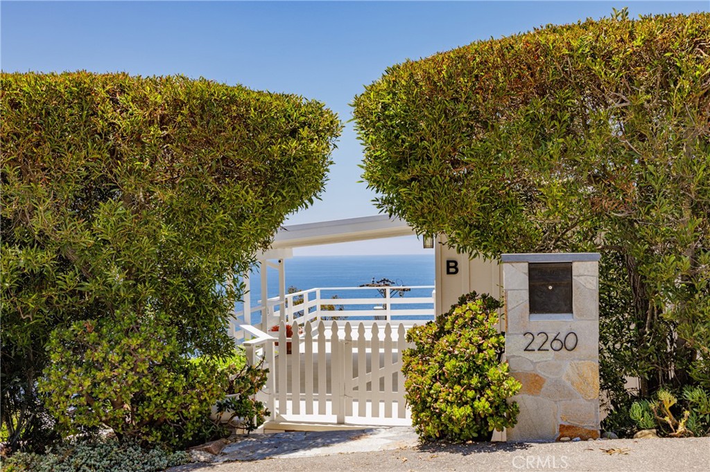 2260 Crestview Drive B