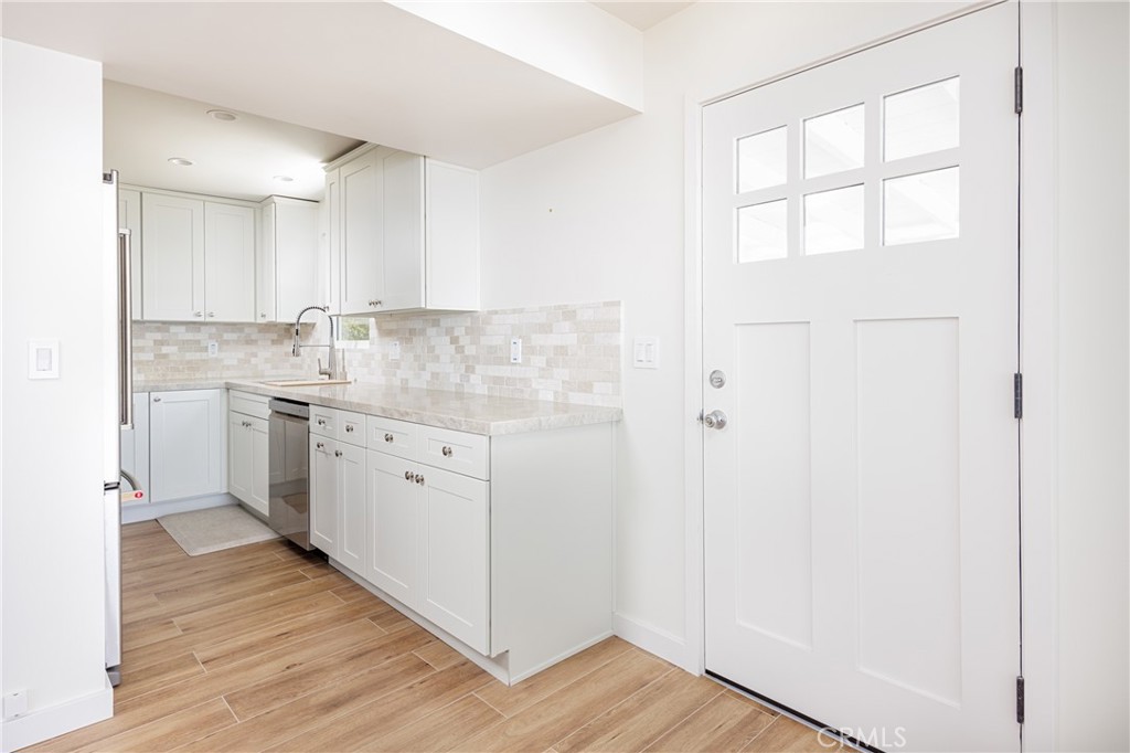 2260 Crestview Drive B