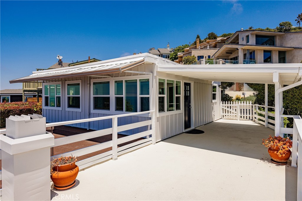 2260 Crestview Drive B