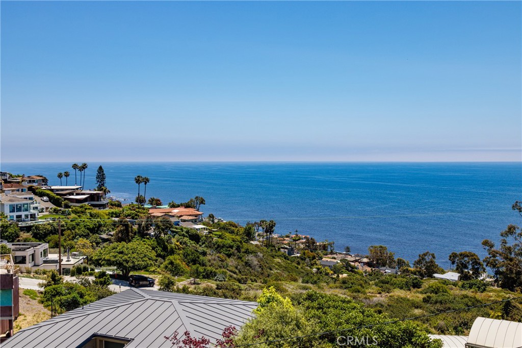 2260 Crestview Drive B