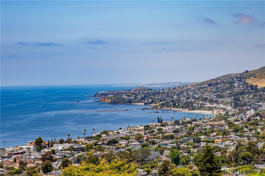 2260 Crestview Drive B