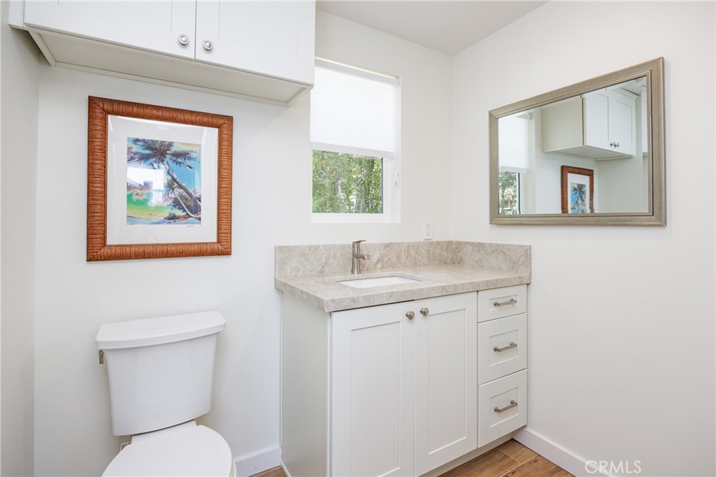 2260 Crestview Drive B