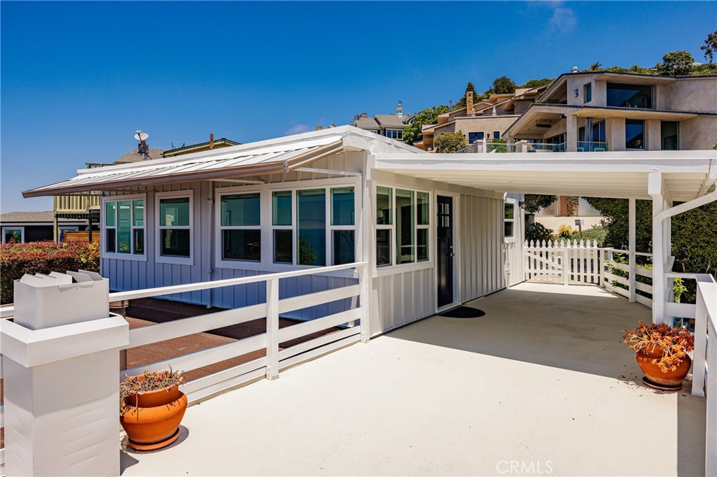 2260 Crestview Drive B