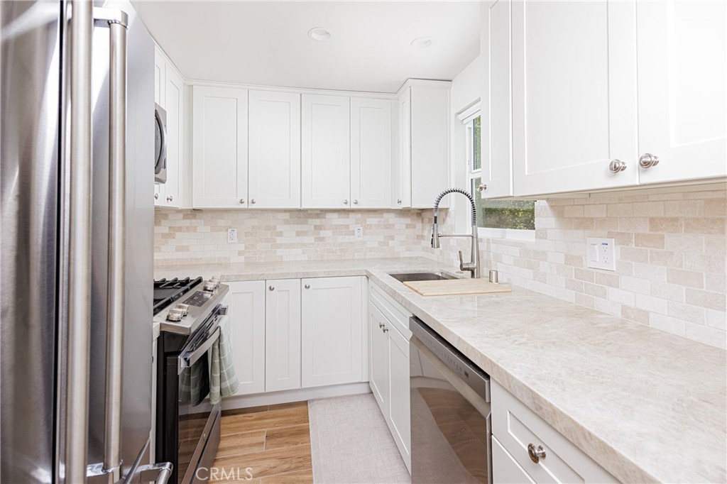 2260 Crestview Drive B