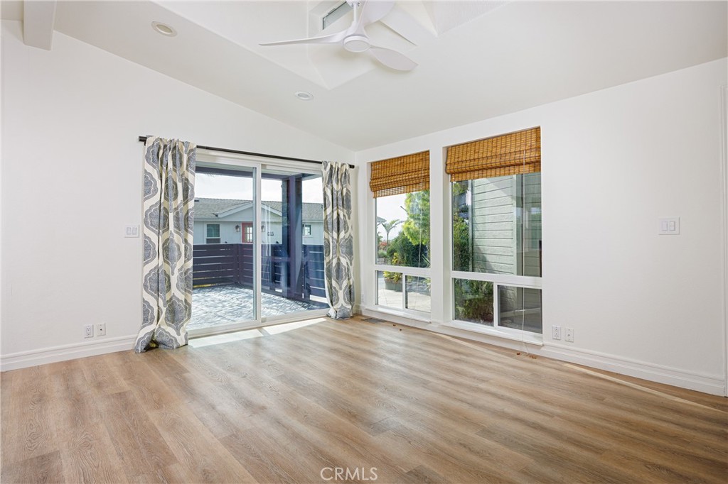 30802 D-16 South Coast Highway