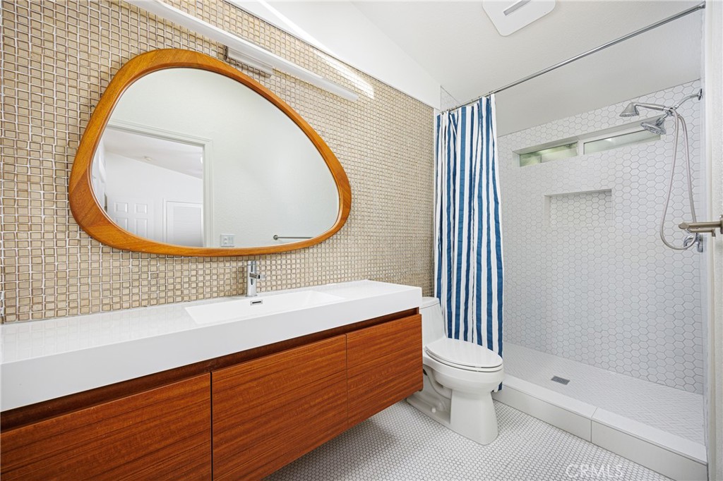 30802 D-16 South Coast Highway