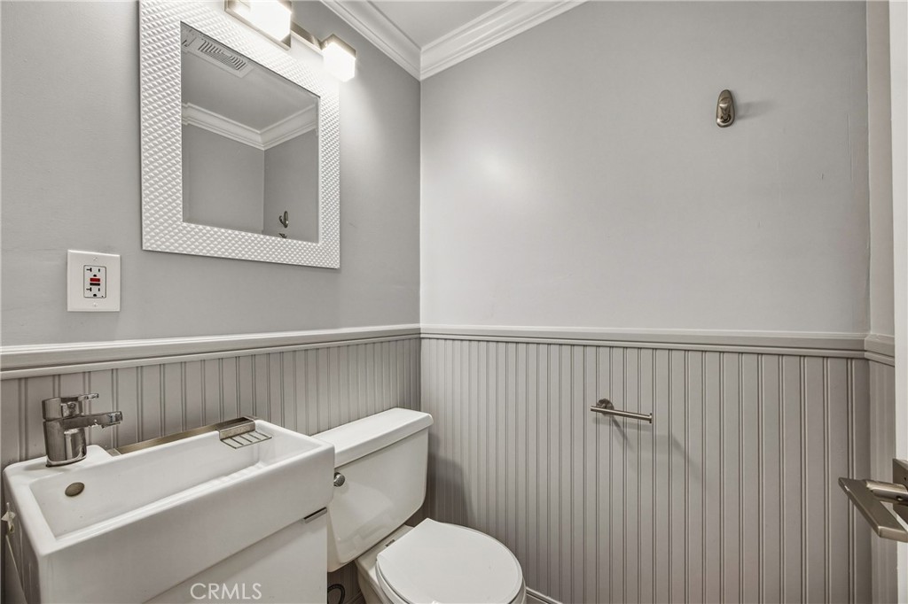 1435 Glenneyre