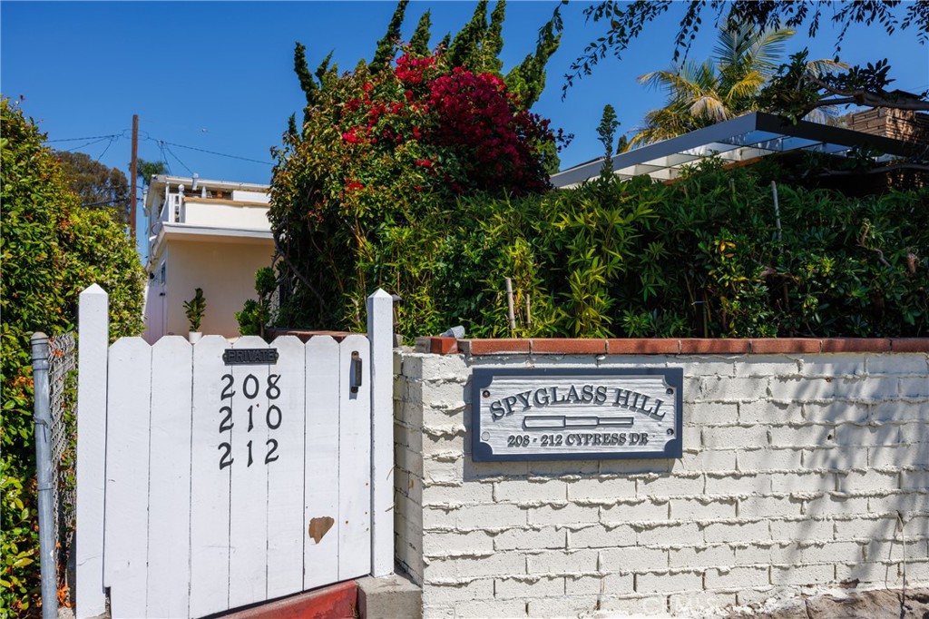 210 Cypress