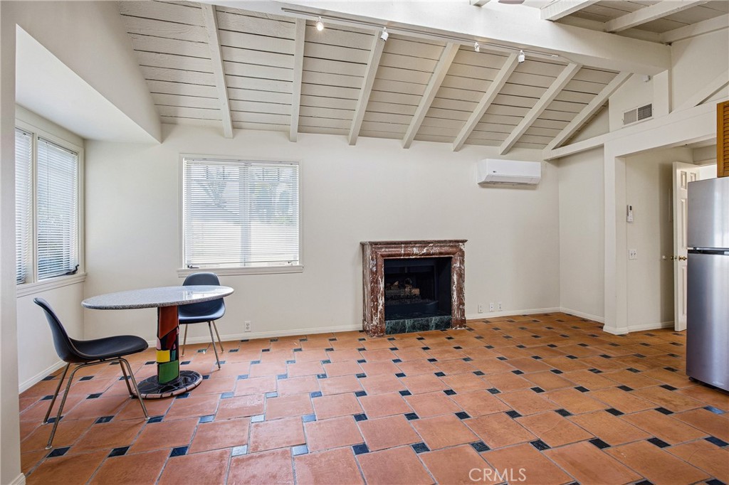 951 Glenneyre