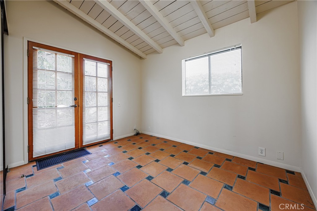 951 Glenneyre