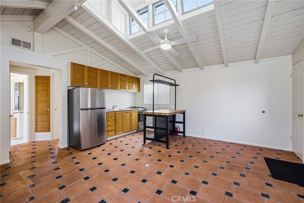 951 Glenneyre