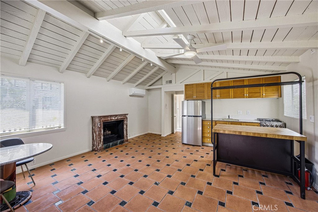 951 Glenneyre