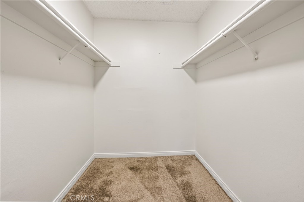 399 W Bay B203