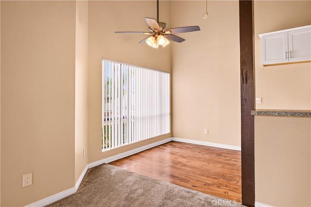 399 W Bay B203