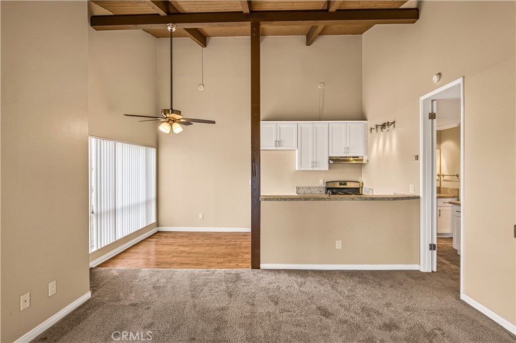 399 W Bay B203