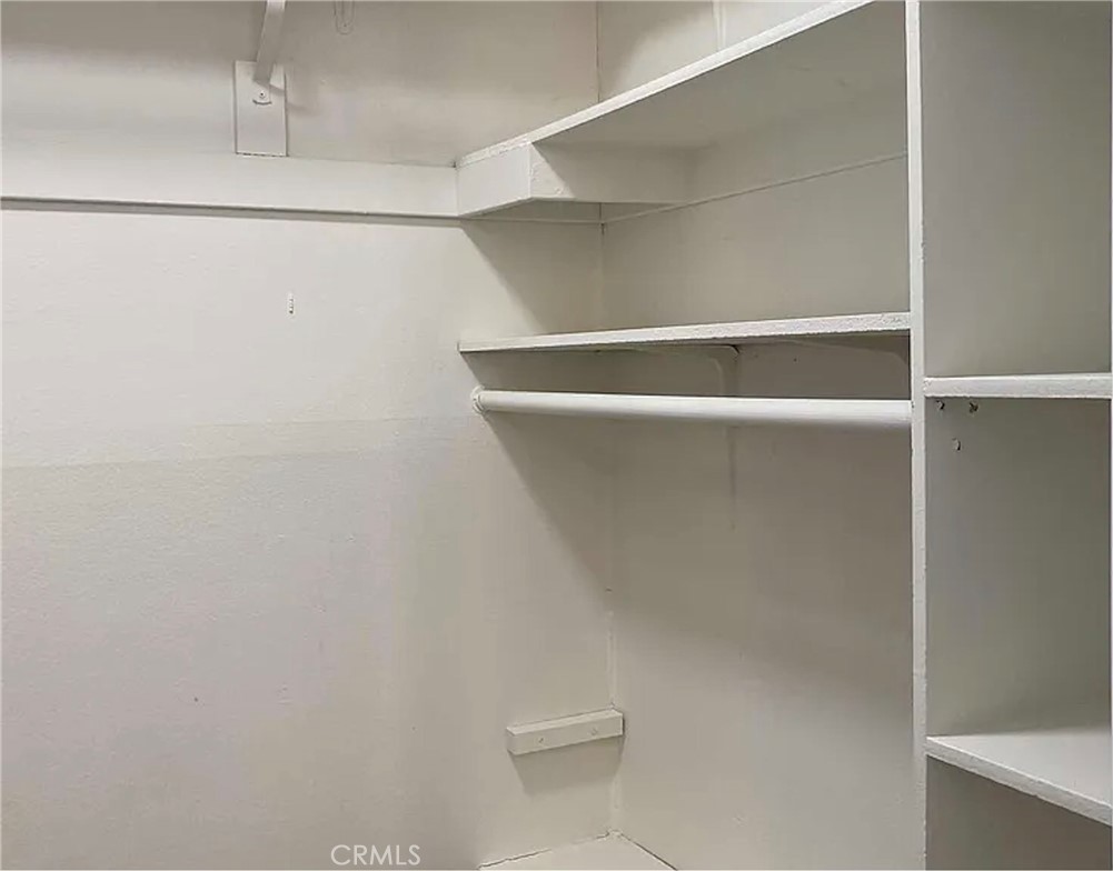 399 W Bay C202