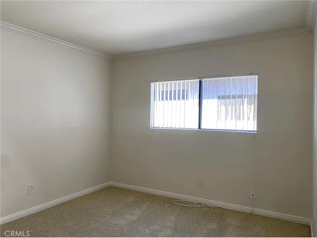 399 W Bay C202