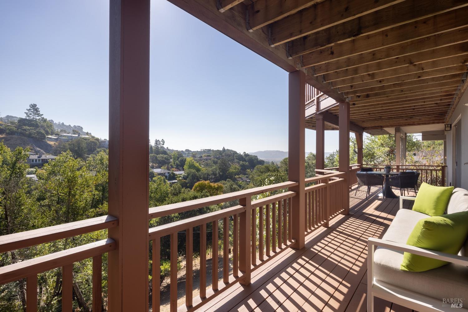 260 Los Cerros Drive