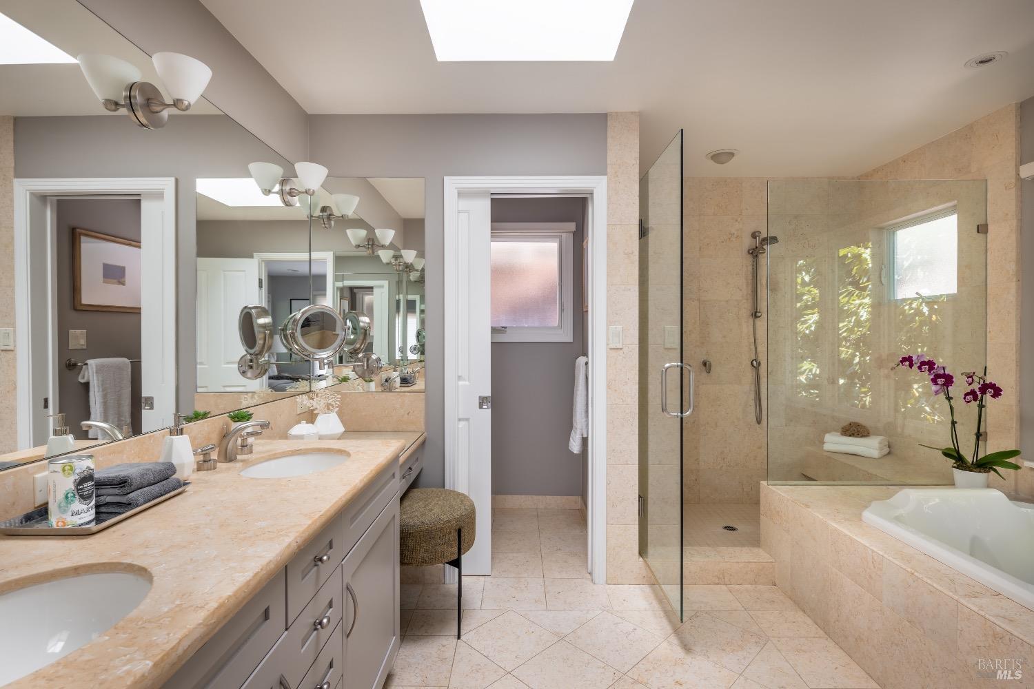 260 Los Cerros Drive