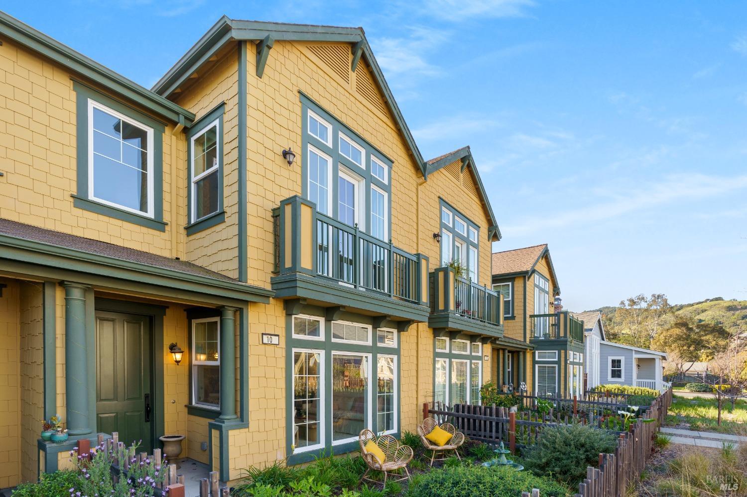 10 Bayharbor Way