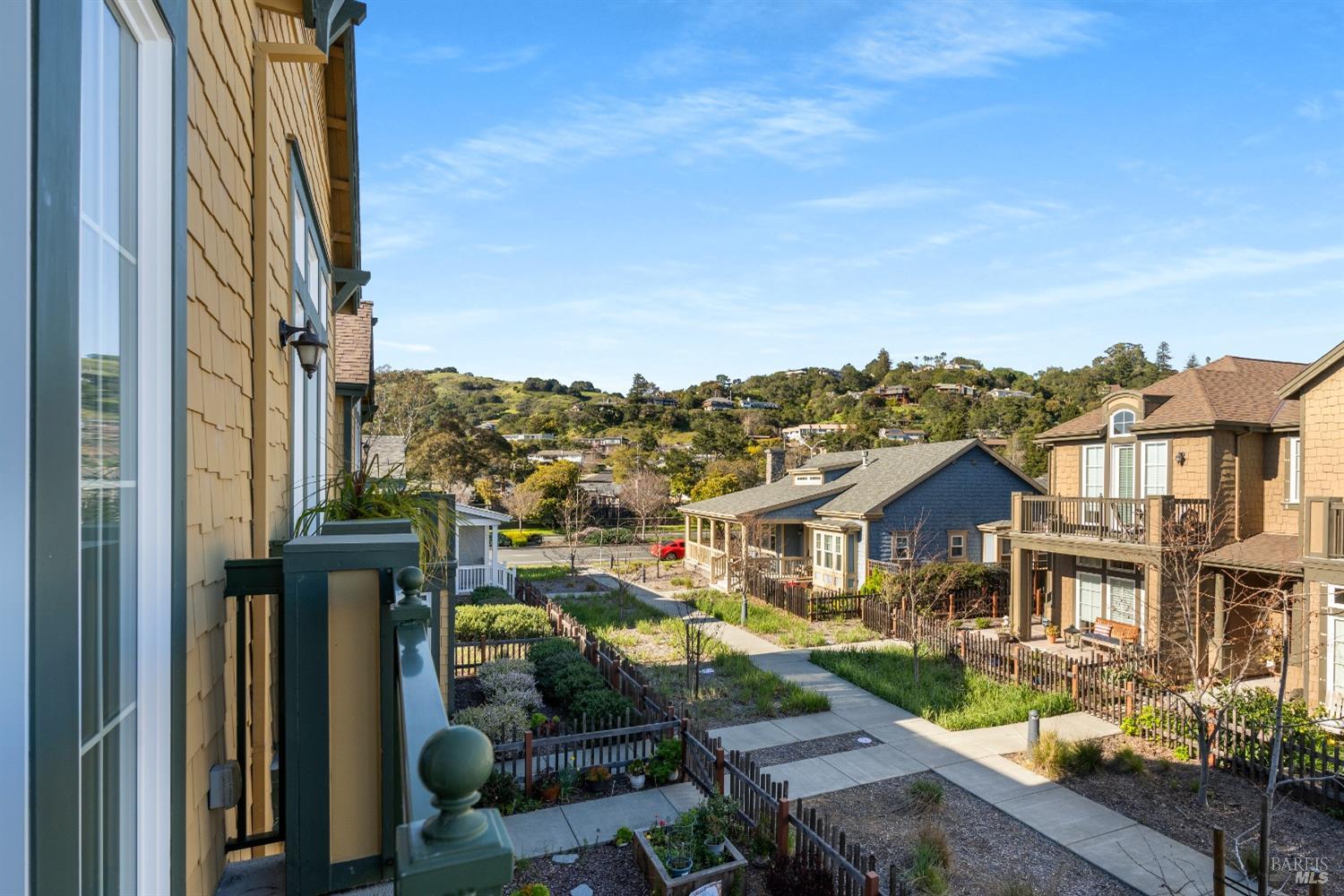 10 Bayharbor Way