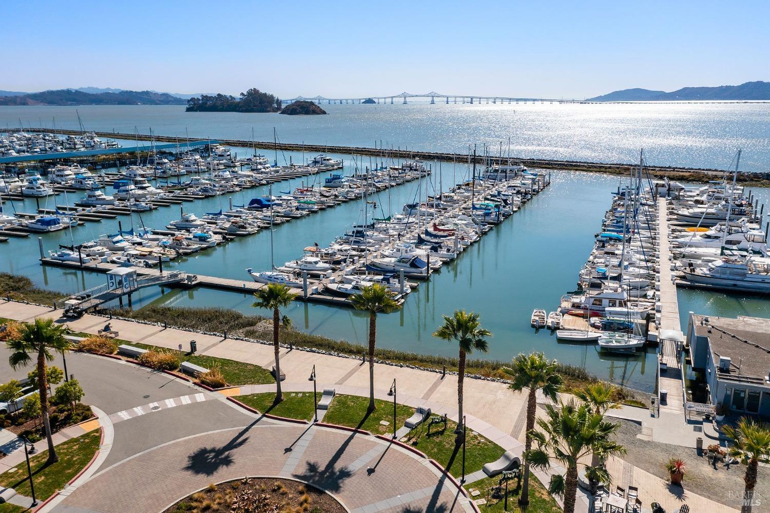 10 Bayharbor Way