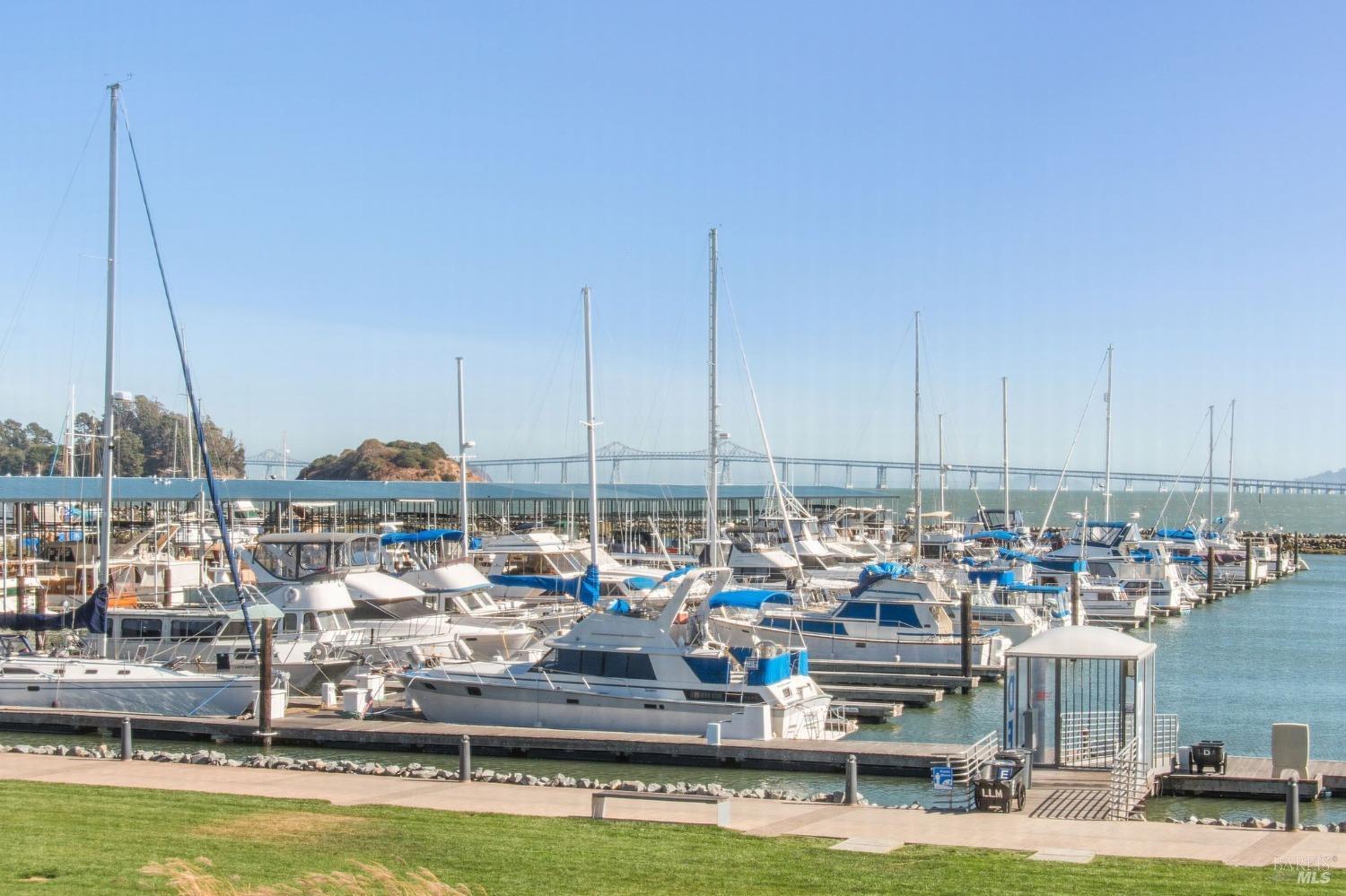 10 Bayharbor Way