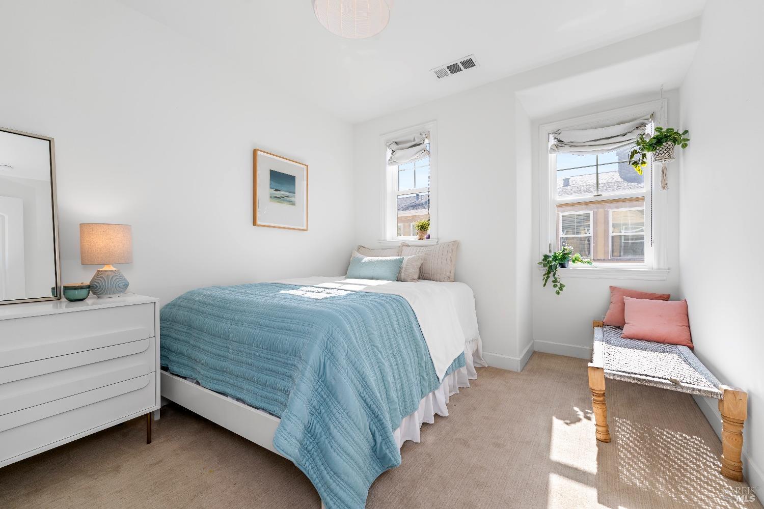 10 Bayharbor Way