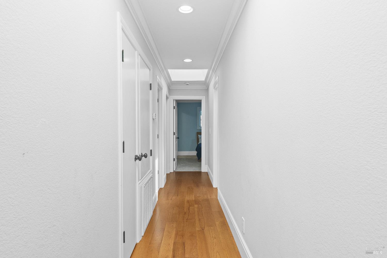 61 N Knoll Rd