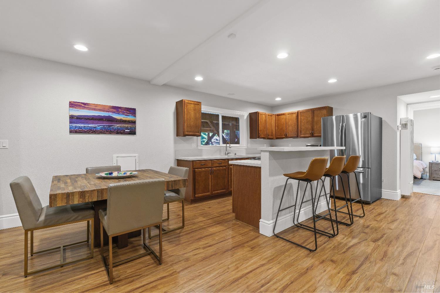 61 N Knoll Rd