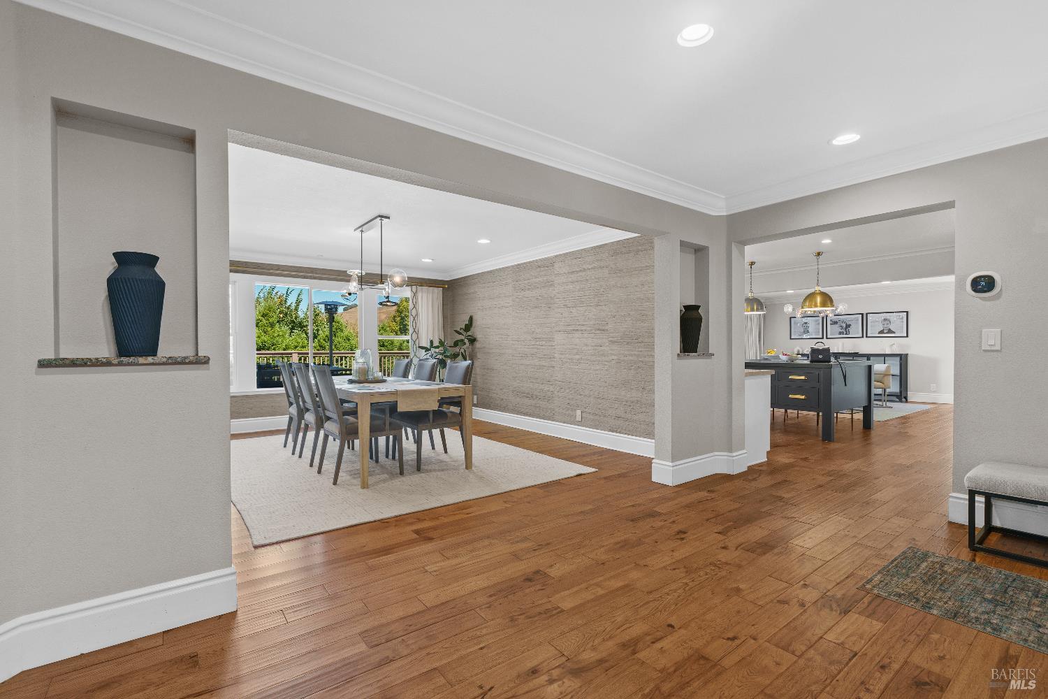 61 N Knoll Rd
