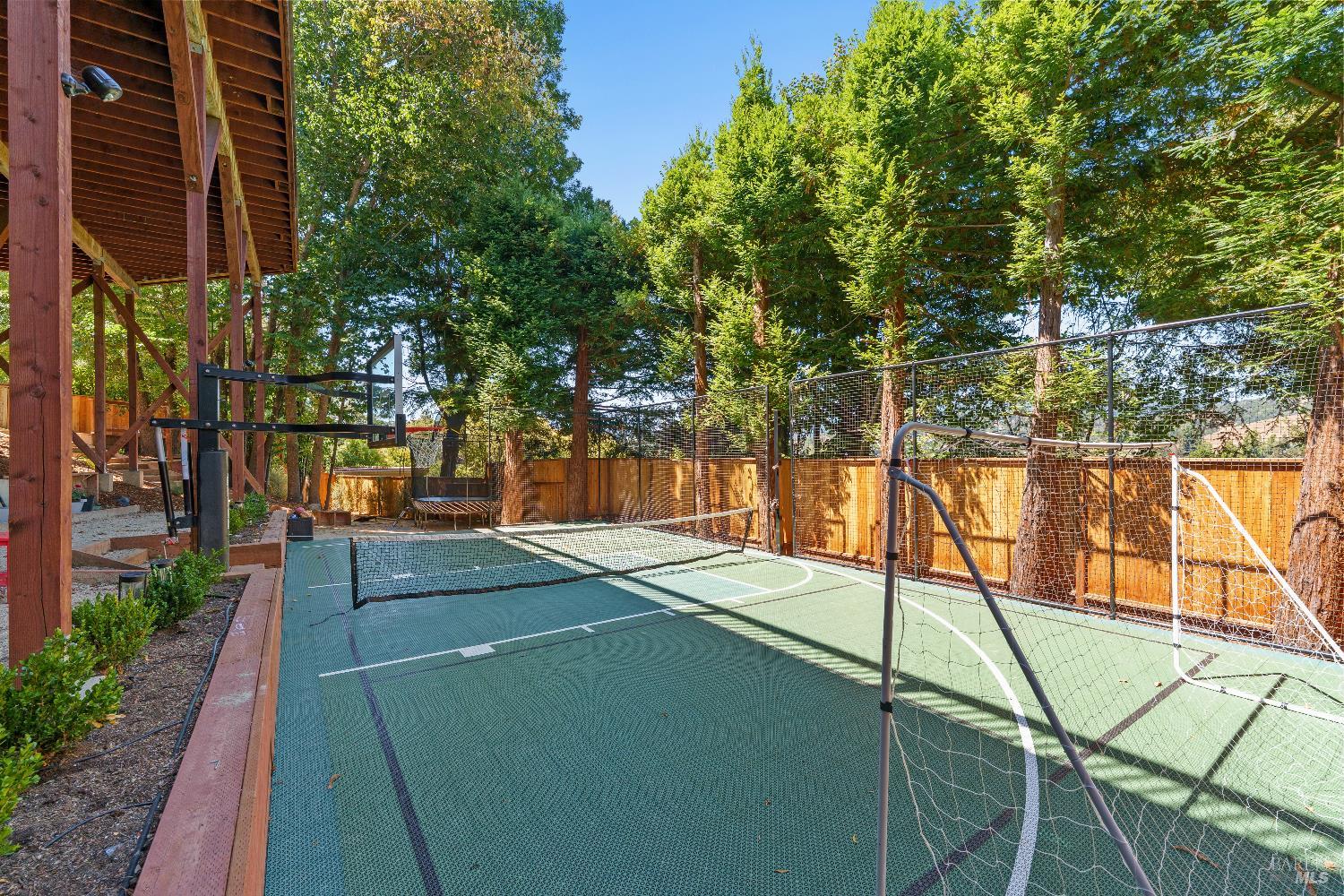 61 N Knoll Rd