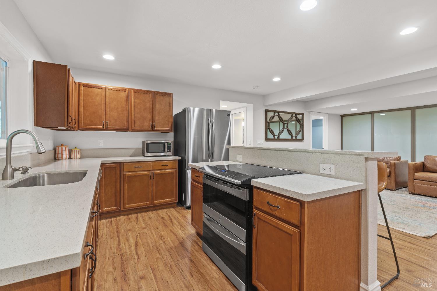 61 N Knoll Rd