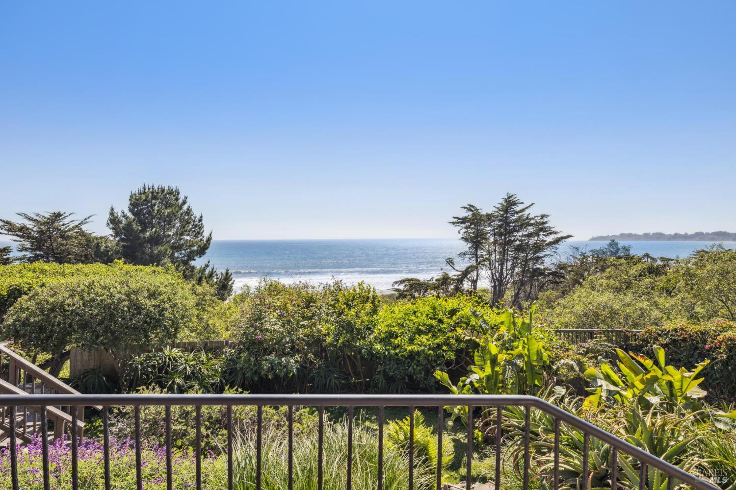 3275 Shoreline Highway
